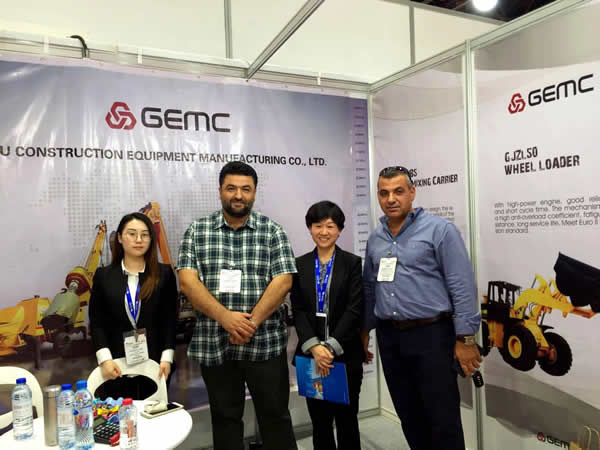 甘肃建投“高漠”产品亮相迪拜国际工程机械展览会