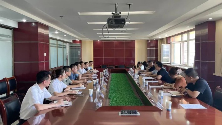 七里河区委常委、副区长王瑞一行调研甘肃建投装备公司