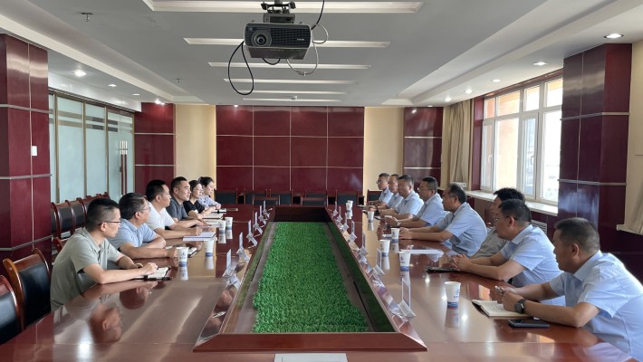 装备公司与甘肃新型电力系统技术服务有限公司开展业务洽谈